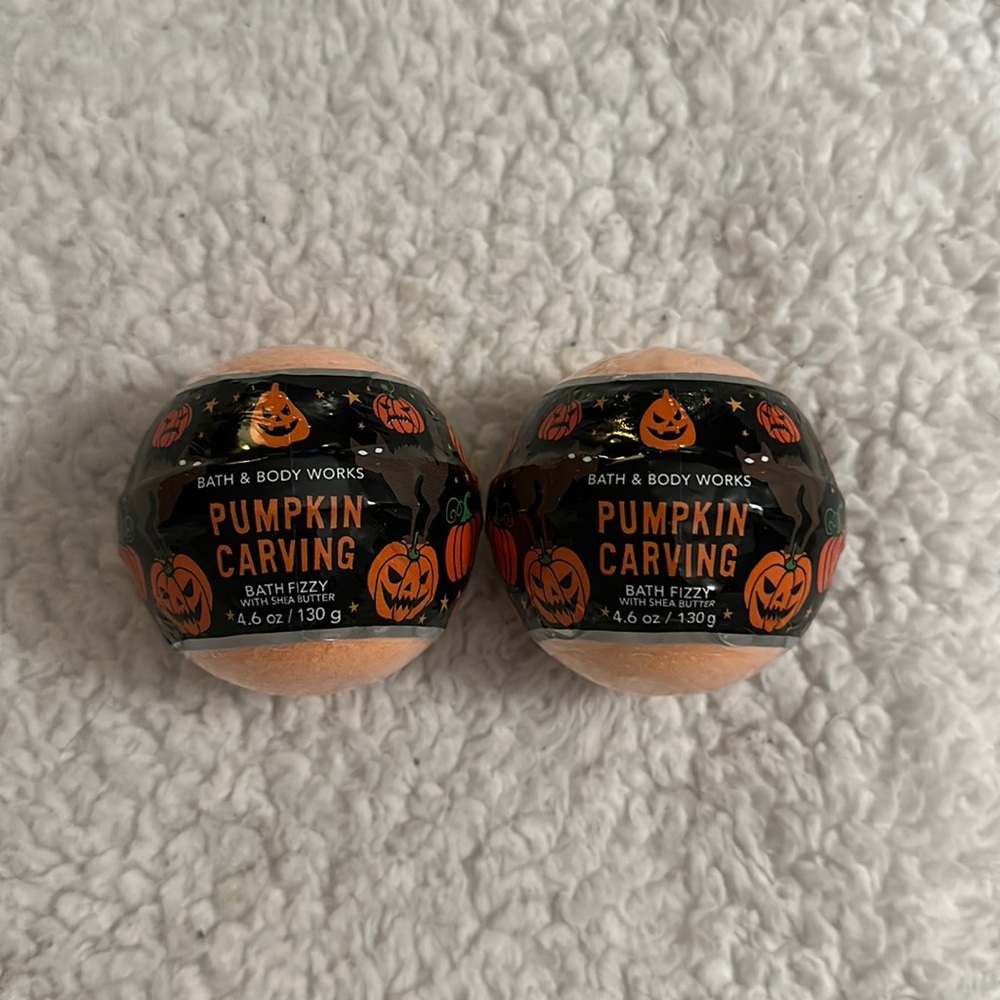 Bath & Body Works Pumpkin Carving Bath Bomb Fizzy